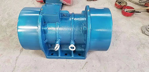 振動(dòng)電機(jī)生產(chǎn)廠家的行業(yè)須知 振動(dòng)電機(jī)廠